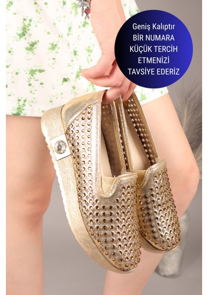 Joyra Lazerli Taşlı Bağcıksız Sneakers Gold