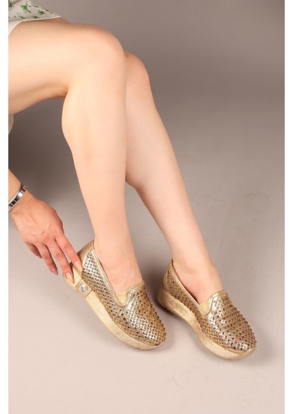 Joyra Lazerli Taşlı Bağcıksız Sneakers Gold