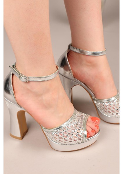 Divoza File Garnili Platform Topuklu Ayakkabı Gümüş fırsatları
