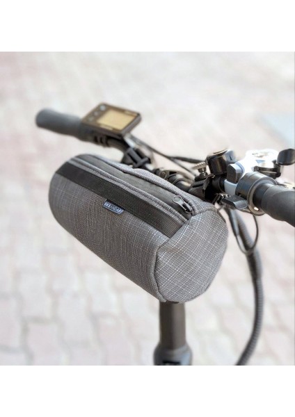 Elektrikli Bisiklet Gidon Termos Çantası – Yalıtımlı Silindir Çanta | 2.1l Hacim – Su Geçirmez, Yıkanabilir