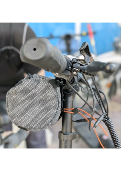 Elektrikli Bisiklet Gidon Termos Çantası – Yalıtımlı Silindir Çanta | 2.1l Hacim – Su Geçirmez, Yıkanabilir modelleri