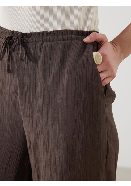 Yeni Sezon Beli Lastikli Dokulu Kadin Pantolon - S5MR53Z8 modelleri
