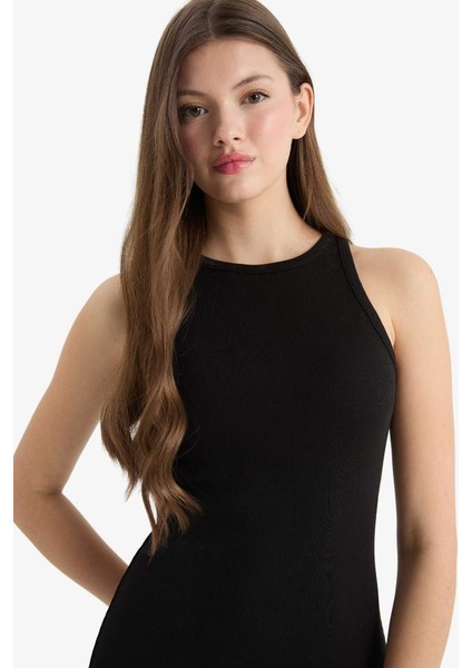 Yeni Sezon Bodycon Vücudu Saran Halter Yaka Fitilli Kaşkorse Kolsuz Maxi Siyah Elbise fırsatları