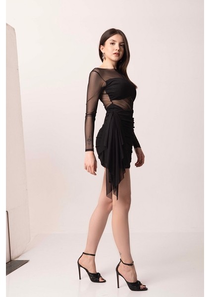 Siyah Uzun Kollu Drapeli Tül Elbise