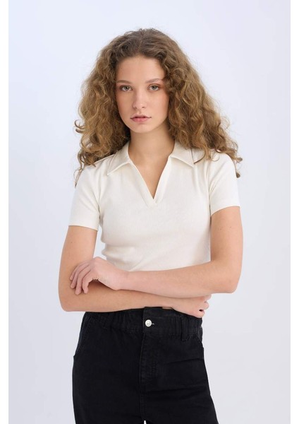 Yeni Sezon Fitted Polo Yaka Fitilli Kaşkorse Kısa Kollu Beyaz Tişört modelleri