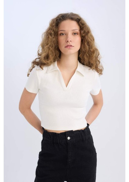 Yeni Sezon Fitted Polo Yaka Fitilli Kaşkorse Kısa Kollu Beyaz Tişört indirimleri