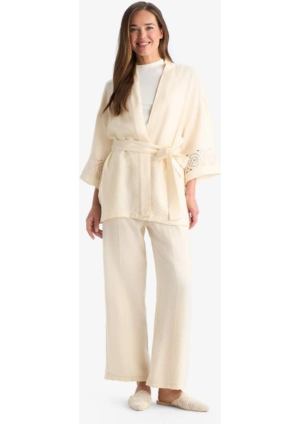 Yeni Sezon Regular Fit Uzun Kollu Kuşaklı Kimono fiyatları