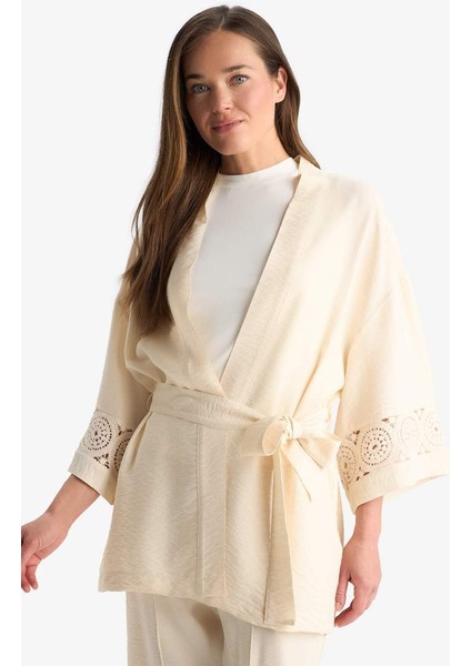 Yeni Sezon Regular Fit Uzun Kollu Kuşaklı Kimono modelleri