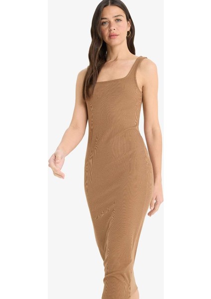Yeni Sezon Bodycon Vücudu Saran Kare Yaka Fitilli Kaşkorse Askılı Midi Elbise