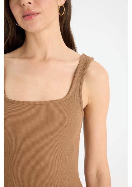 Yeni Sezon Bodycon Vücudu Saran Kare Yaka Fitilli Kaşkorse Askılı Midi Elbise