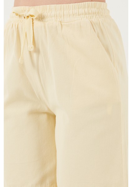 Pamuklu Standart Fit Normal Bel Bağlamalı Cepli Şort Bayan Şort 668YP5326 indirimleri