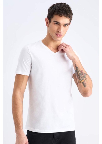 Yeni Sezon %100 Pamuk Slim Fit Dar Kesim V Yaka Basic Düz Kısa Kollu Tişört