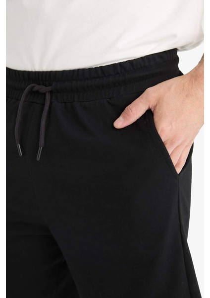 Yeni Sezon Slim Fit Dar Kesim Cepli Pamuklu Basic Düz Bermuda Şort