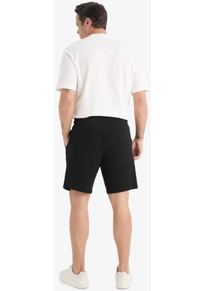 Yeni Sezon Slim Fit Dar Kesim Cepli Pamuklu Basic Düz Bermuda Şort