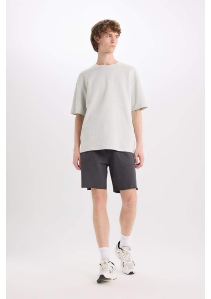Yeni Sezon %100 Pamuk Slim Fit Dar Kesim Dar Paça Cepli Basic Düz Şort