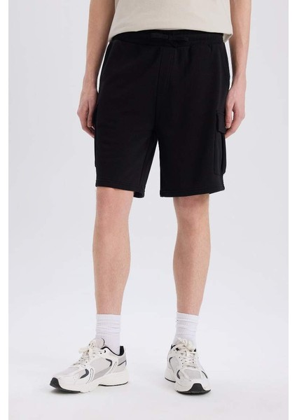 Yeni Sezon Regular Fit Beli Bağcıklı Kargo Cepli Şort