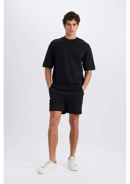 Yeni Sezon Regular Fit Düz Paça Şort