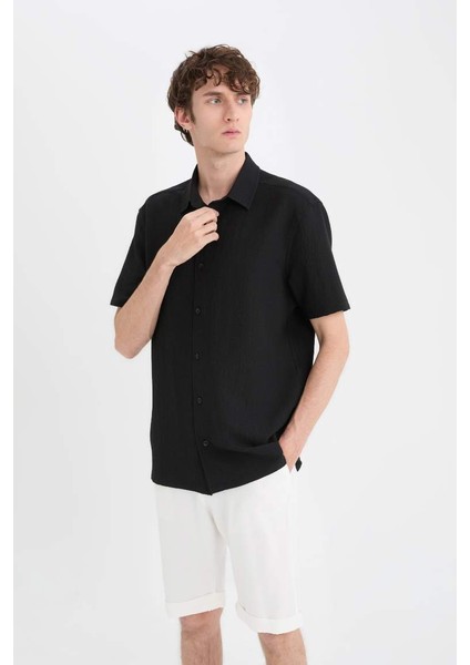 Yeni Sezon Regular Fit Polo Yaka Krinkıl Yazlık Kısa Kollu Siyah Gömlek fırsatları