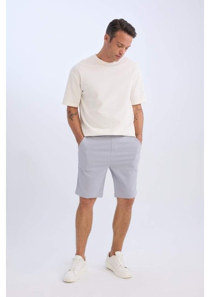 Yeni Sezon Regular Fit Beli Bağcıklı Dokulu Bermuda Şort