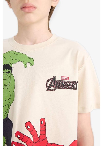 Yeni Sezon Erkek Çocuk Marvel Avengers 2'li Takım Kısa Kollu Tişört Şort