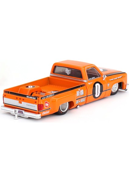 1/64 Chevrolet Silverado Dually Kaido Works v2 KHMG090