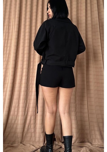 Siyah Kemerli Kısa Trech Ceket