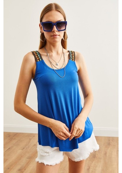 Kadın Viskon Kumaş Otantik Desen Askılı Bluz indirimleri