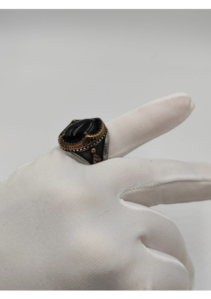 Siyah Taşlı Kapşon Kesim Erkek Yüzüğü 24 mm 925 Ayar Gümüş Yüzük