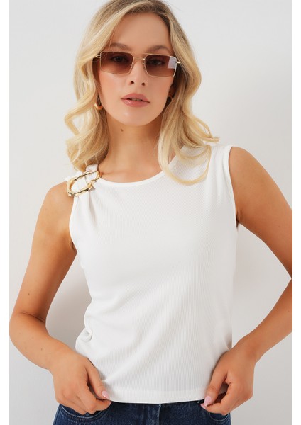 Kadın Kolsuz Basic Bluz 935 - Beyaz fırsatları