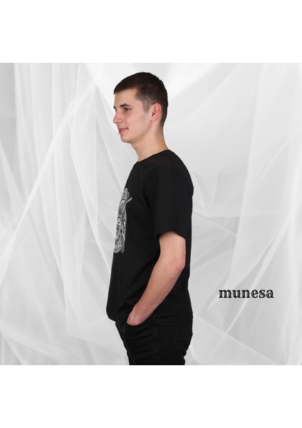 Yuvarlak Yaka %100 Pamuk Aslan Baskılı Siyah T-Shirt modelleri