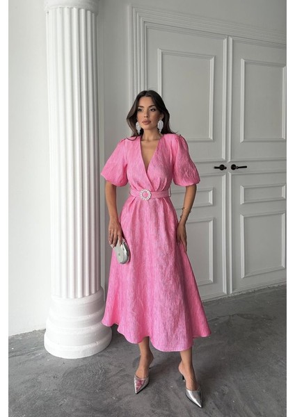 Pembe Işıltılı Kemerli Kruvaze Elbise