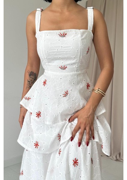 Kırmızı Kat Kat Arkası Bağlamalı Elbise modelleri