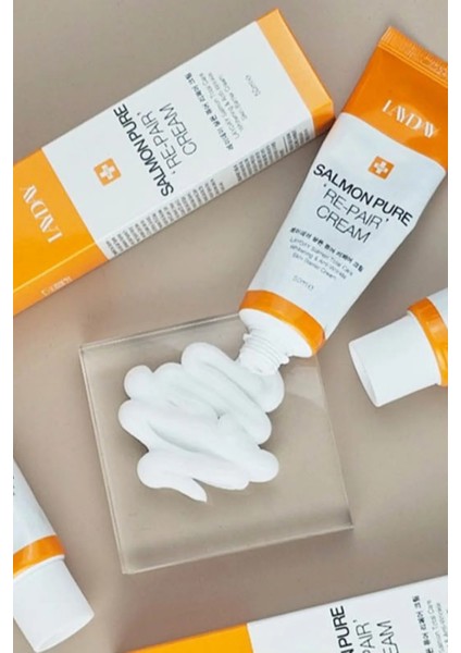 Somon Yağı Ve Pdrn İçeren Bariyer Onarımını Destekleyen Yüz Kremi 50 ml fırsatları
