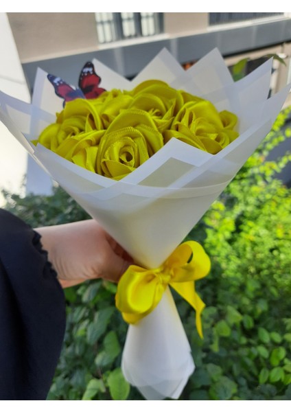 7 Li Solmayan Gül Buketi Sarı Gül Dışı Beyaz fiyatları