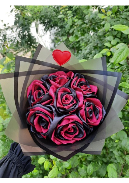 7 Li Solmayan Gül Buketi Bordo-Siyah Dışı Siyah