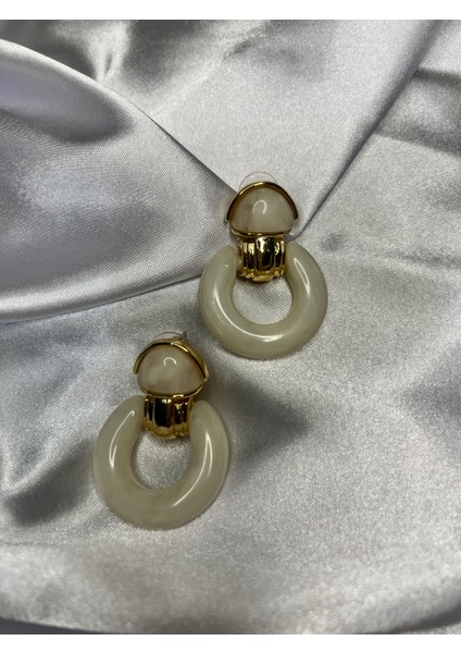 Kadın Modern Tasarım Gold Detaylı Küpe modelleri