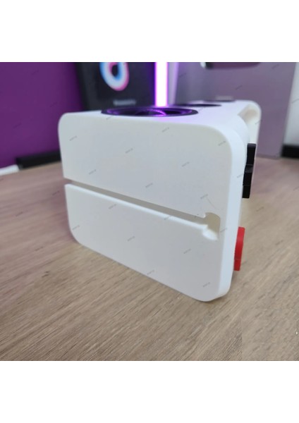 Hoparlör Kolonu Görünümlü Kulaklık ve Telefon Tutucu (Şarj Kablosu Kanalı Mevcuttur.) fırsatları