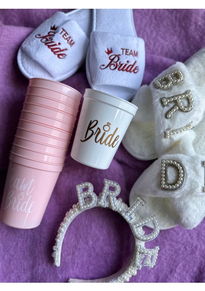 Party Box- Inci Bride Taç, Peluş Terlik, 10’lu Bardak, 4’lü Bordo Işlemeli Bride Team Terlik