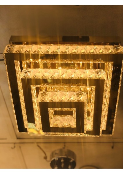 UltraNova Kristal Taşlı, Işlemeli, Sarı Paslanmaz, Ledli E-ticaret Ürün Başlığı