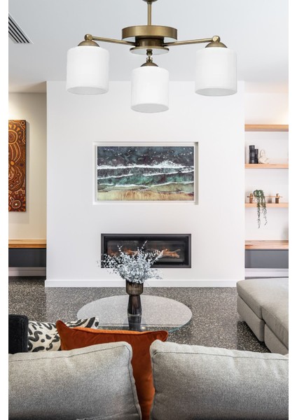 UltraNova Beyaz camlı üçlü avize, şık ve modern salon aydınlatması, 38x21 boyut.