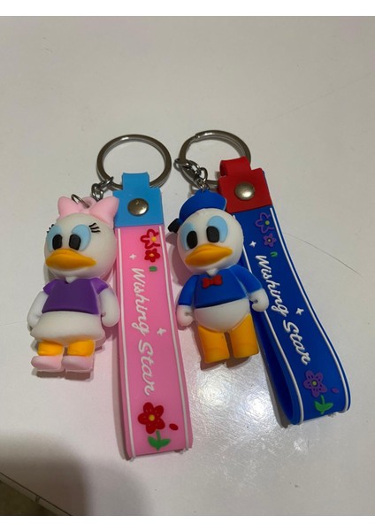 Donald Duck ve Daısy Figürlü Anahtarlık ve Çanta Süsü fırsatları