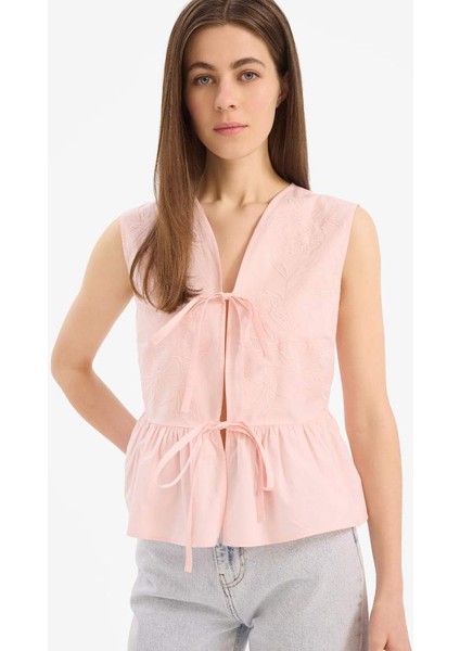 Yeni Sezon Fitted V Yaka Önden Bağlamalı Poplin Kolsuz Bluz fiyatları