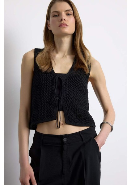 Yeni Sezon Regular Fit V Yaka Önden Bağlamalı Bluz