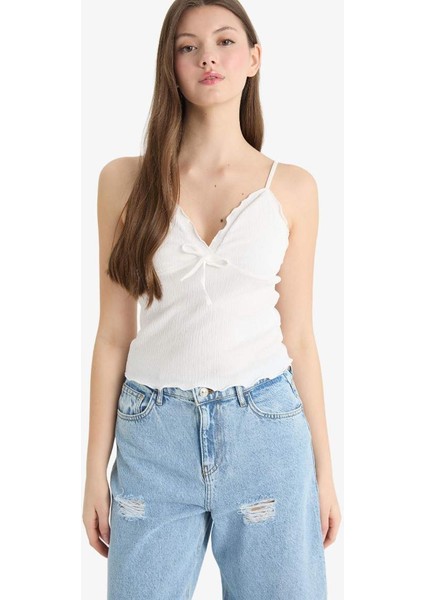 Yeni Sezon Loose Fit V Yaka Askılı Bluz indirimleri