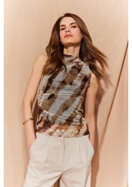 Yeni Sezon Slim Fit Dar Kesim Batik Bisiklet Yaka Tül Kolsuz Bluz