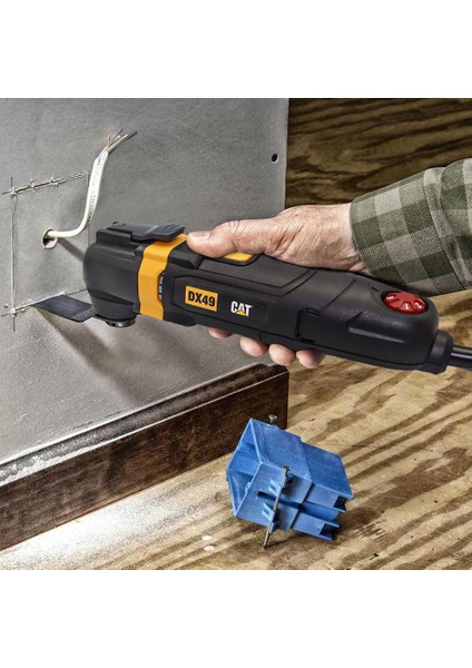 Cat DX49.1 350WATT Profesyonel Çok Amaçlı Devir Ayarlı Kesme Raspalama ve Zımpara + 14 Adet Aksesuar