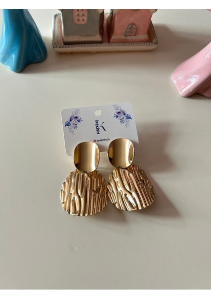 Gold Renk Bohem Küpe – Büyük Sallantılı Gösterişli Tasarım Küpe modelleri