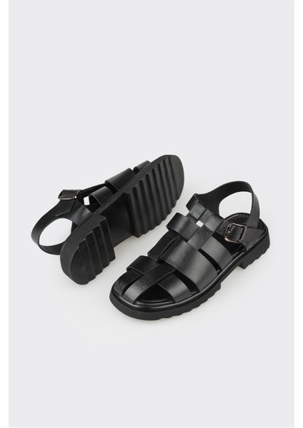 Siyah Deri Kadın Günlük Ayakkabı modelleri