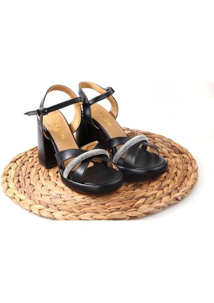 Wzy 02710 10,5 cm Topuklu Kadın Sandalet Ayakkabı fırsatları