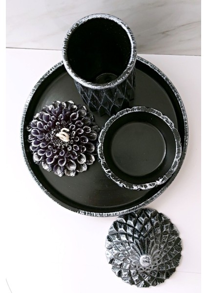 Minimal Gümüş-Siyah Vazo Yuvarlak Tepsi Çiçek Formlu Kokulu Mum Şık Bir Kutu Içeren Dekorasyon Seti modelleri